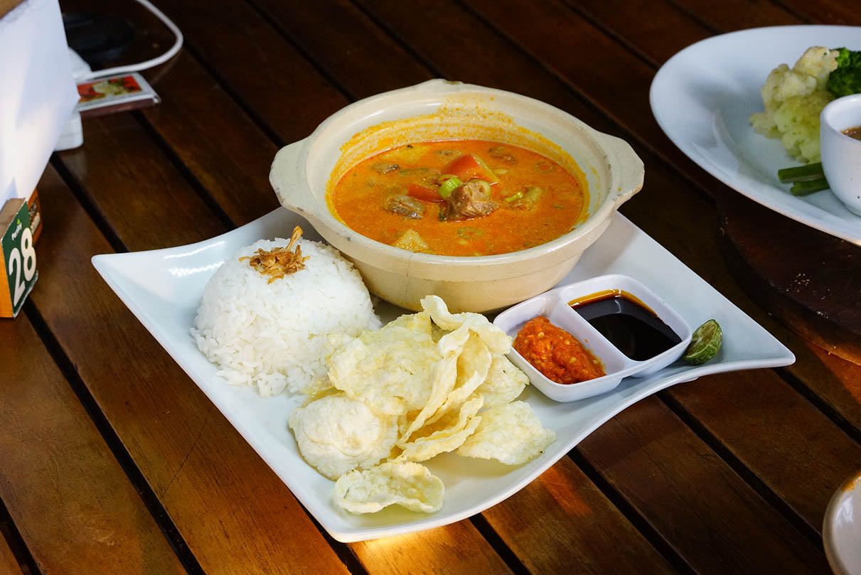 SOTO TANGKAR